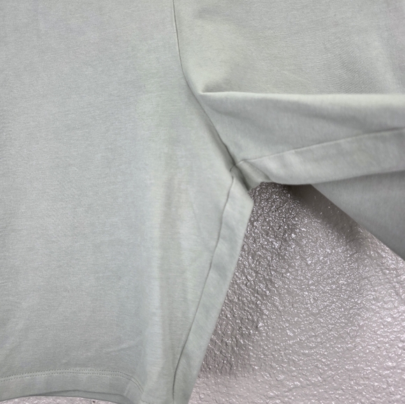 Good American NWT Essential Biker Shorts Color Agave Size 2 RN 151301 - Picture 6 of 16